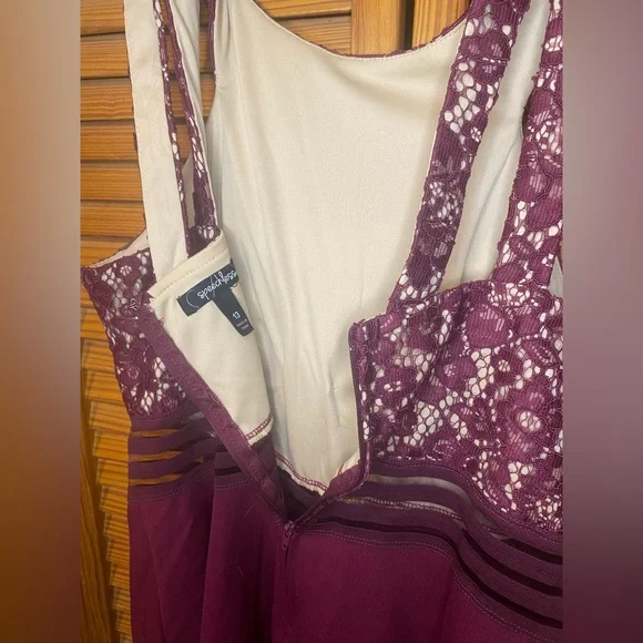 Formal Maroon Dress (Juniors) - Picture 5 of 5